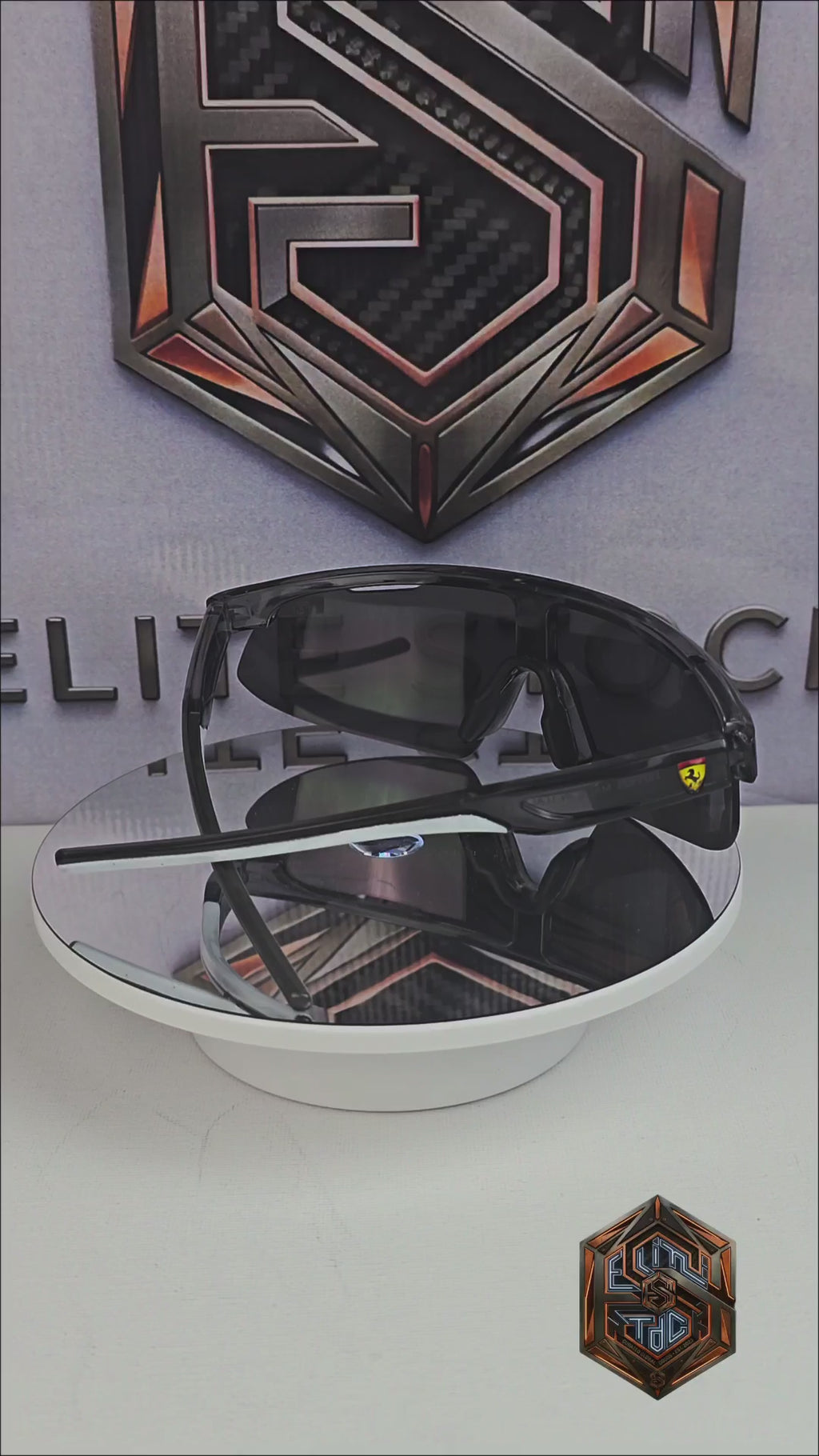Ray-Ban x Scuderia Ferrari Shield Performance (Edición Humo / Gris Translúcido)