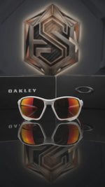 ⚡ OAKLEY PLAZMA OO9019 EDICIÓN ESPECIAL– MATTE WHITE / PRIZM RUBY SPORT EDITION ⚡