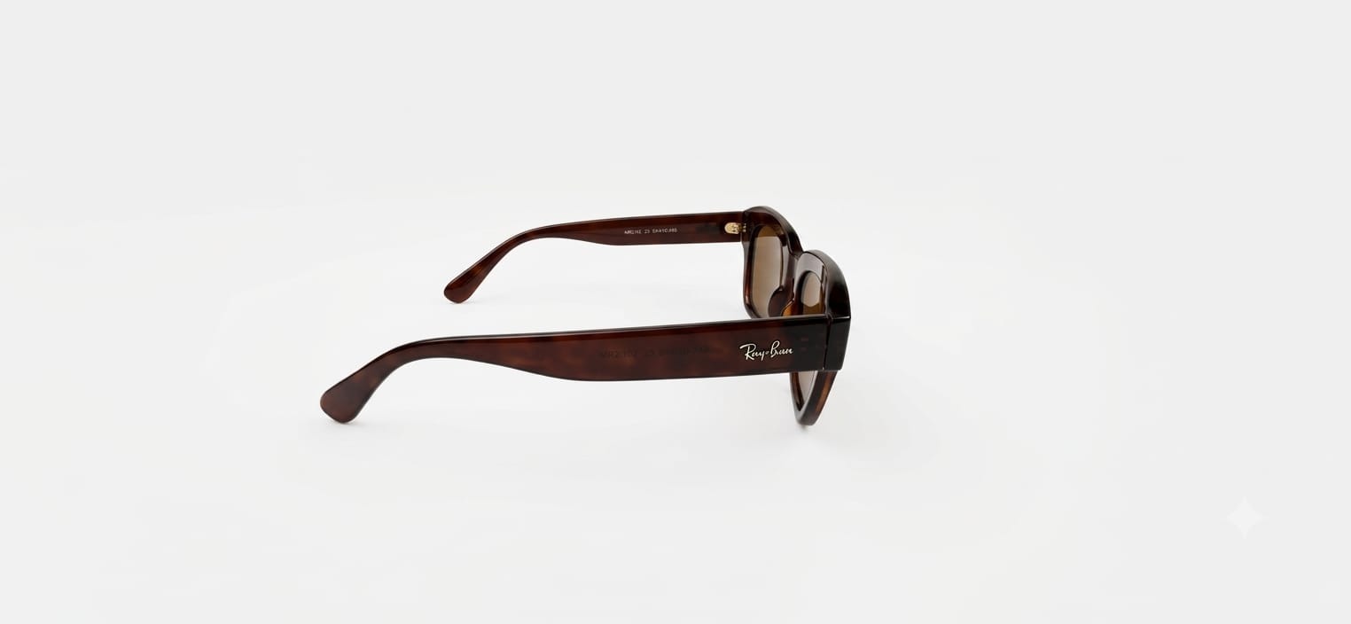 Ray-Ban Street: Estilo Urbano Imparable.
