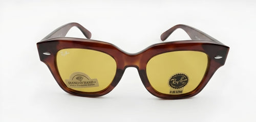Ray-Ban Street: Estilo Urbano Imparable.