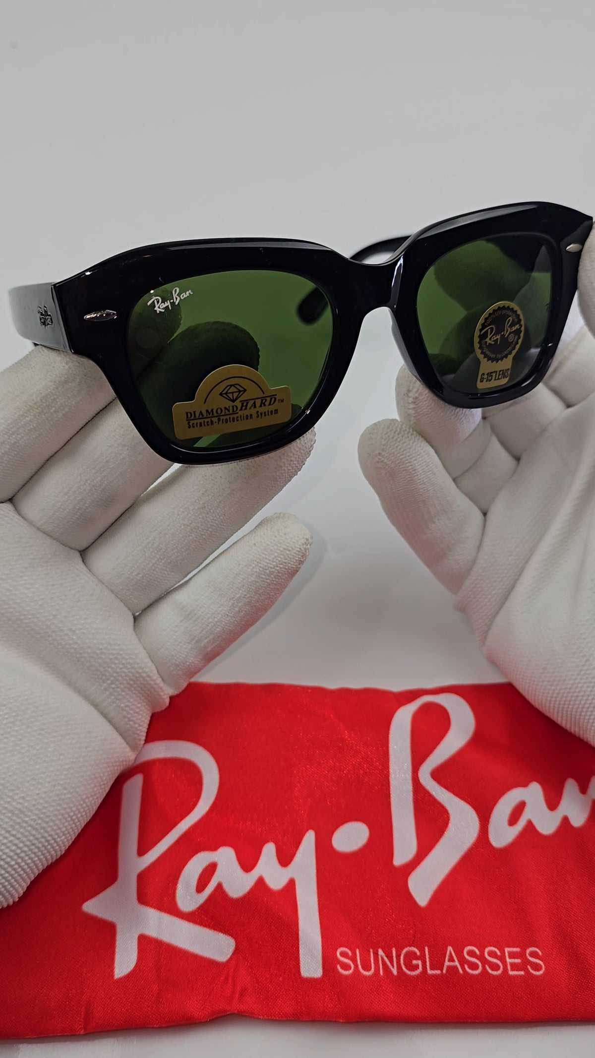 Ray-Ban Street: Estilo Urbano Imparable.