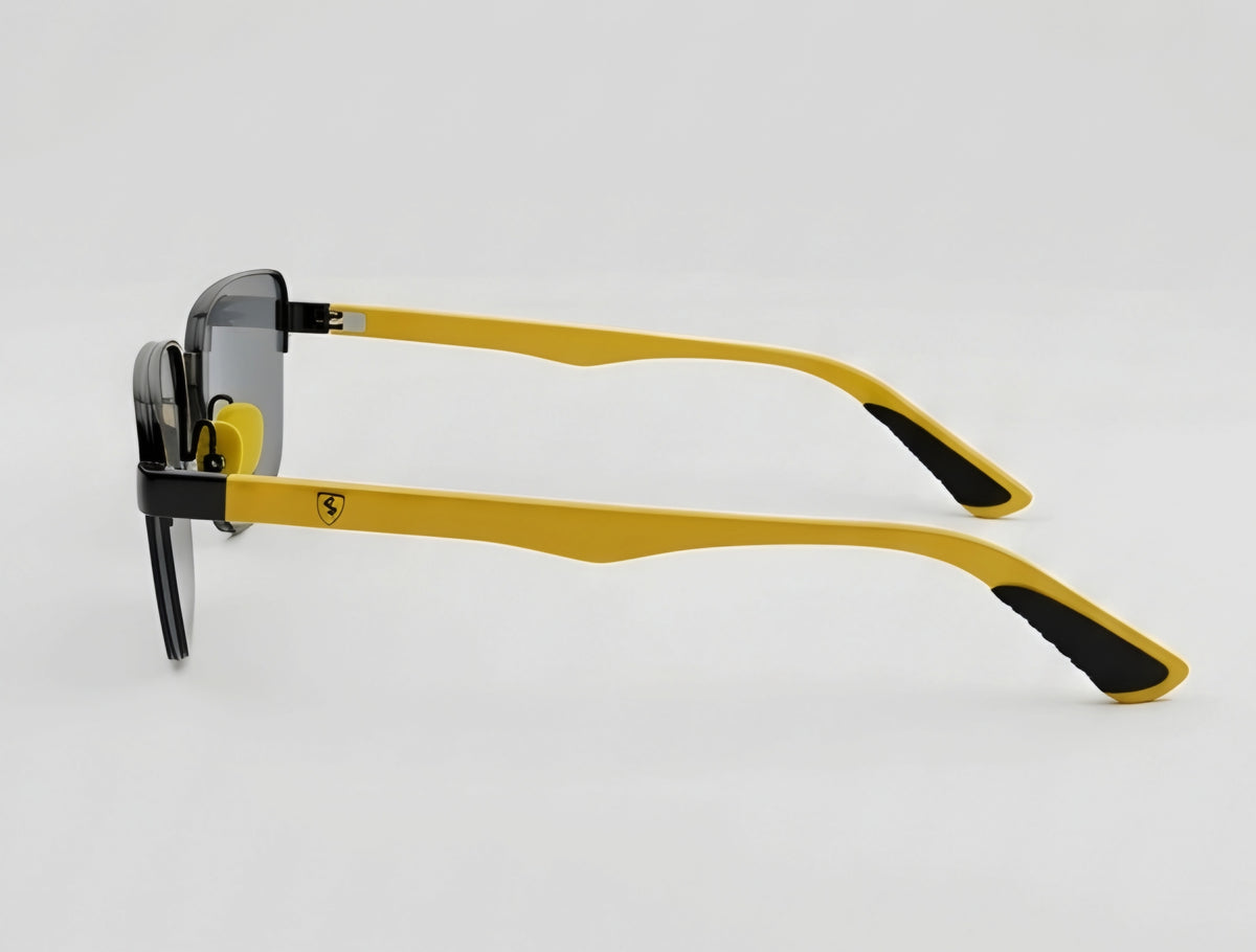 Ray-Ban x Scuderia Ferrari Square (Modena / Edición Especial) (Ref: RB3648M)