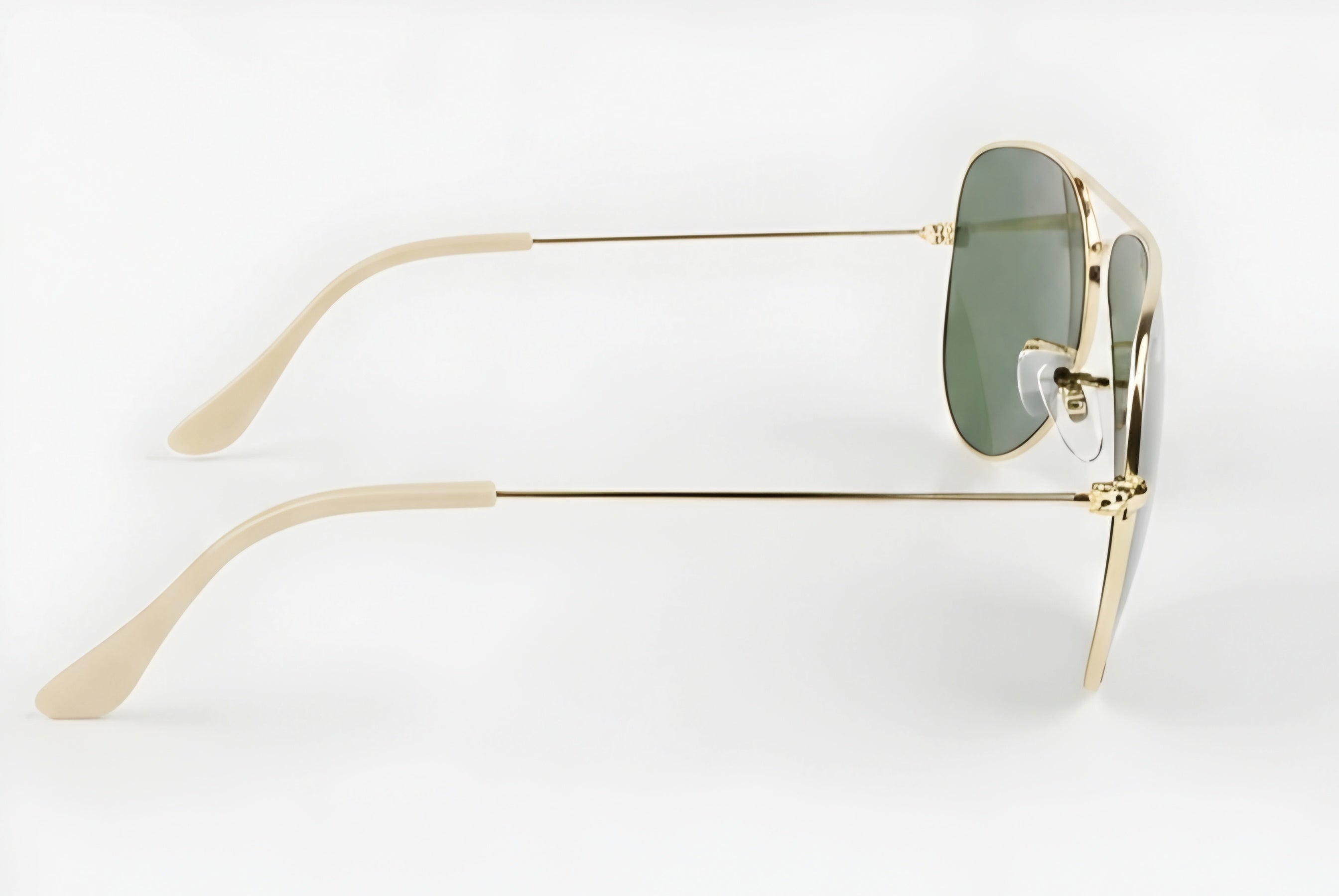 🕶️ El icono por excelencia: Ray-Ban Aviator Diamond Hard 🦅✨