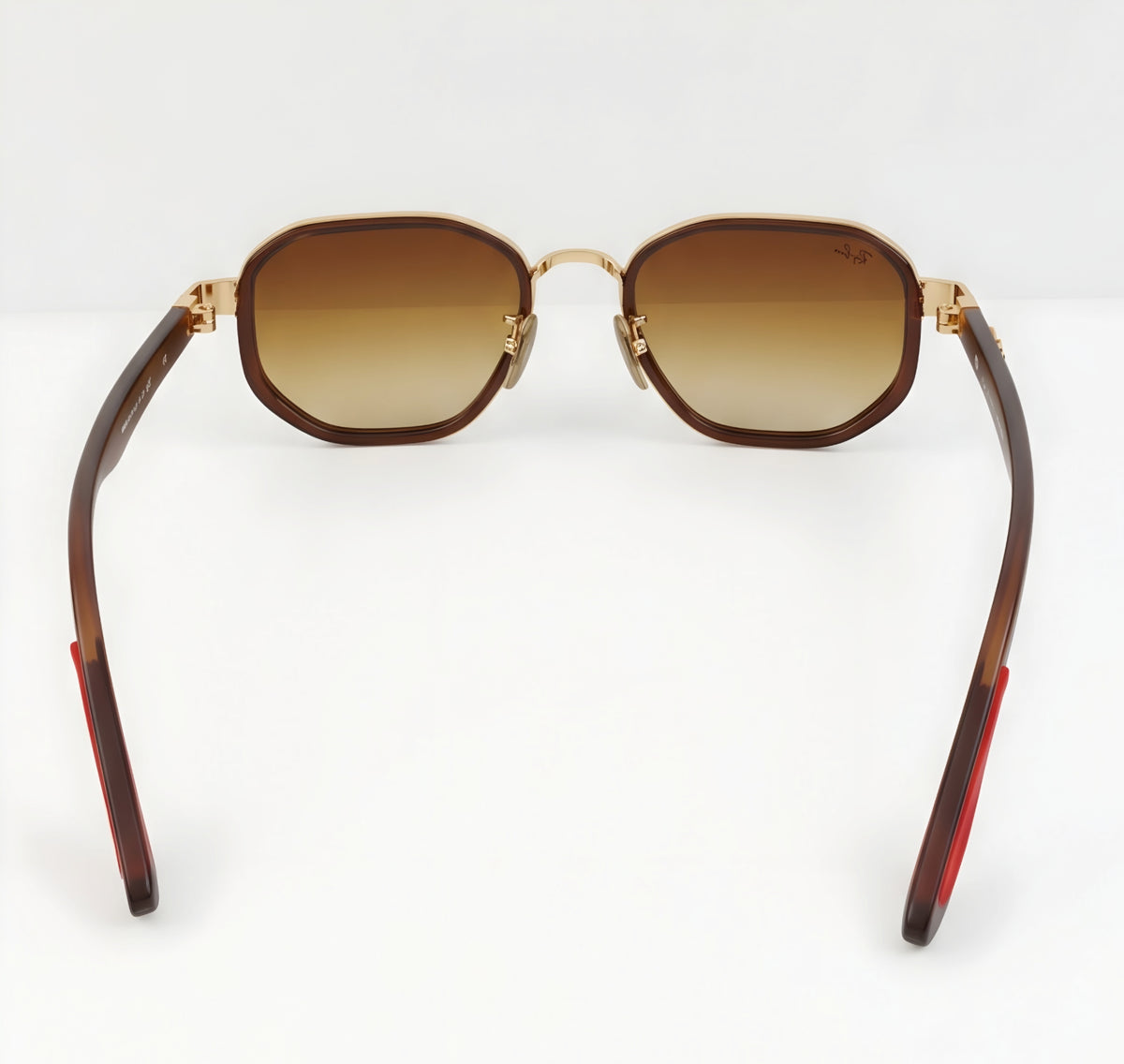🏎️✨ RAY-BAN SCUDERIA FERRARI RB3674 | EDICIÓN COLECCIONISTA CAFÉ & ORO