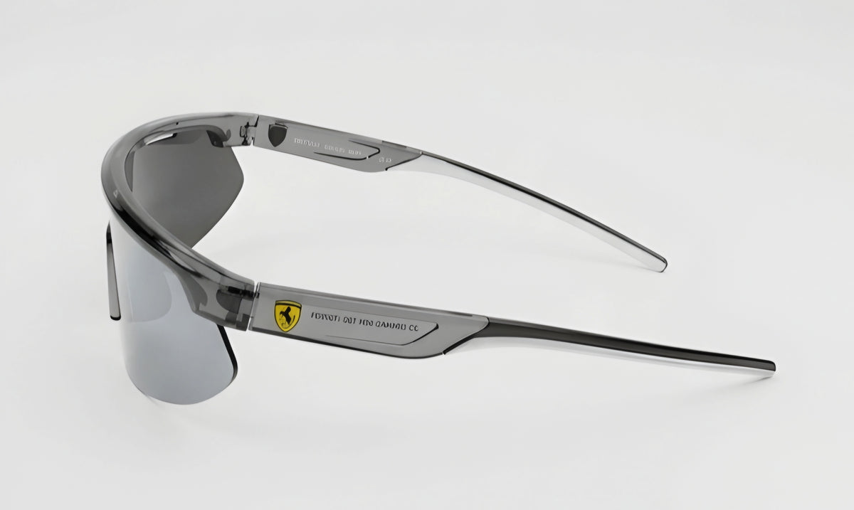 Ray-Ban x Scuderia Ferrari Shield Performance (Edición Humo / Gris Translúcido)